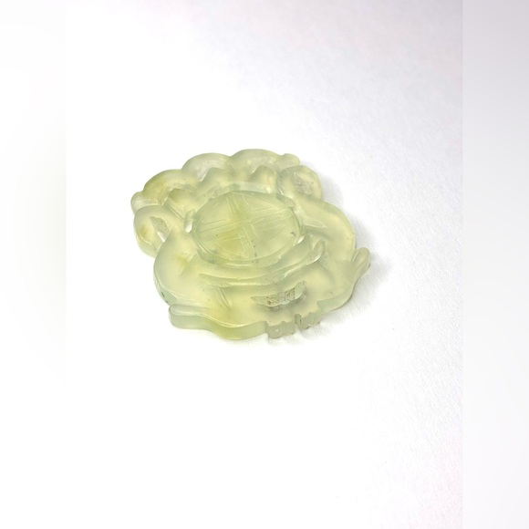 Asian Carved Jade Double Dragon Pendant - Picture 2 of 4